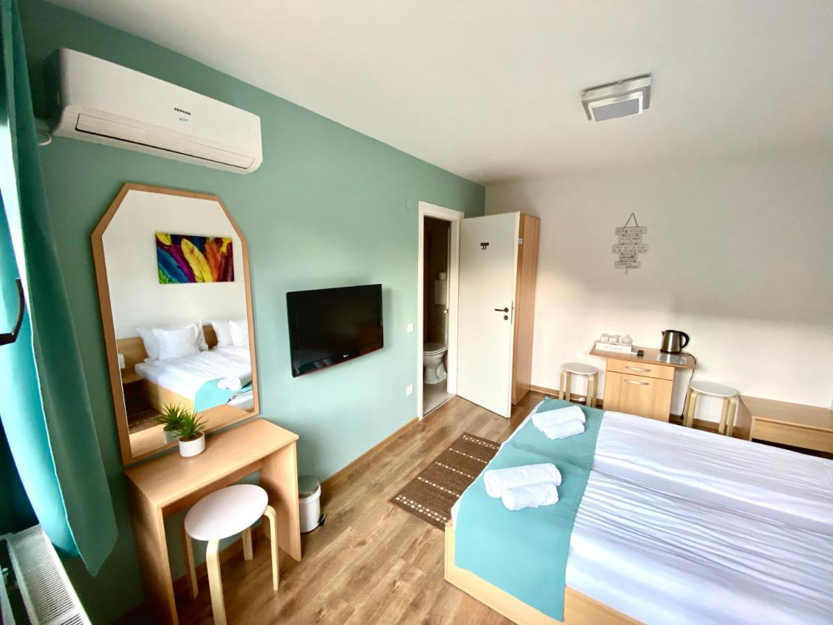 Cristi'S Rooms - Pensiune Oradea Dış mekan fotoğraf