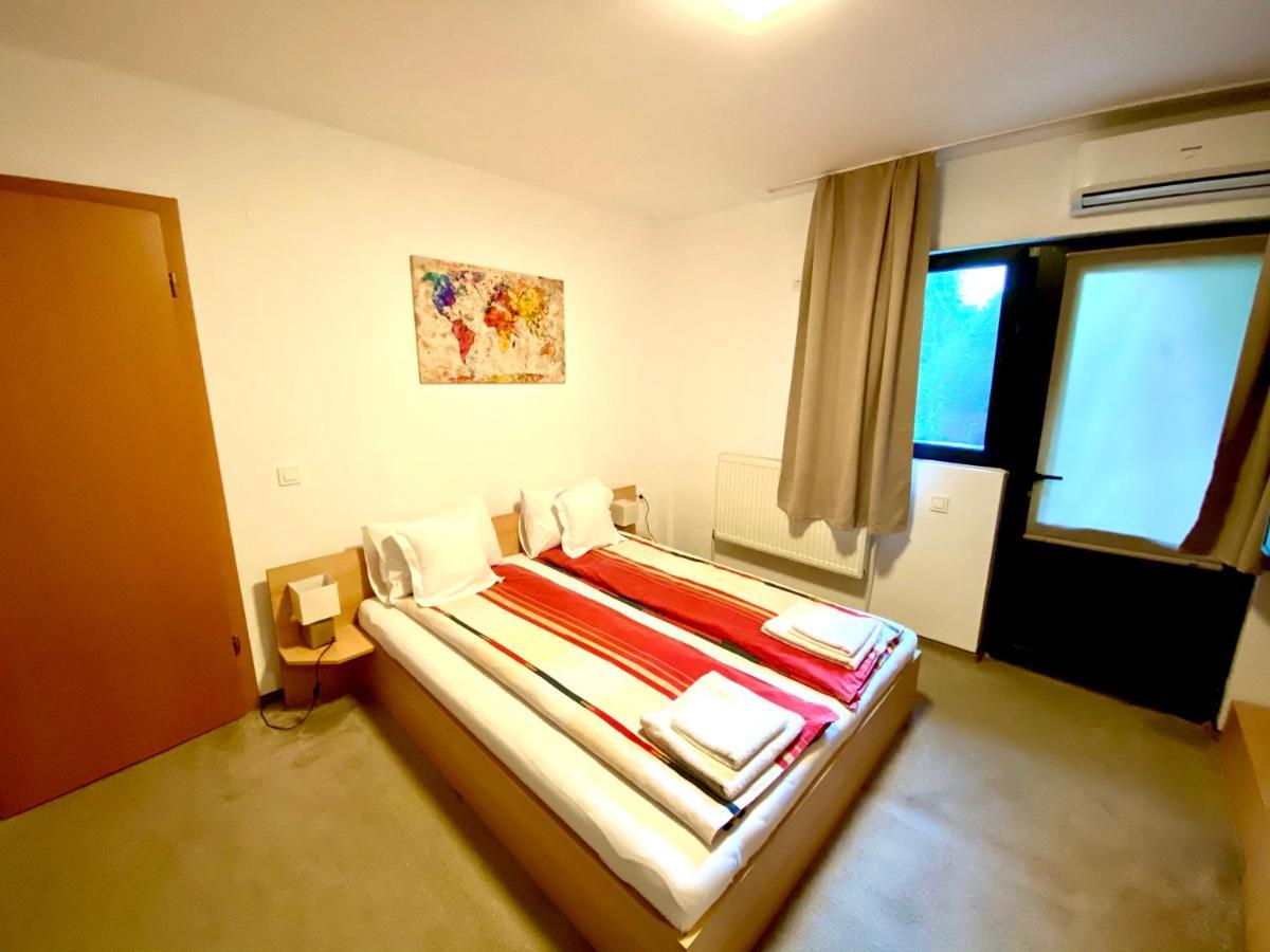 Cristi'S Rooms - Pensiune Oradea Dış mekan fotoğraf