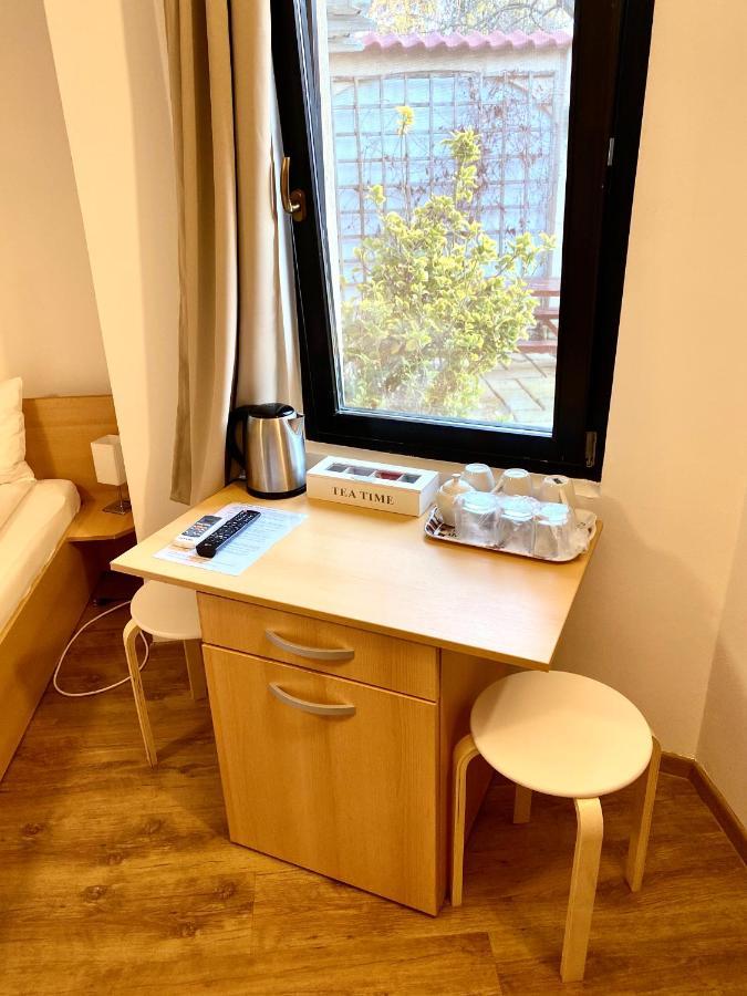 Cristi'S Rooms - Pensiune Oradea Dış mekan fotoğraf
