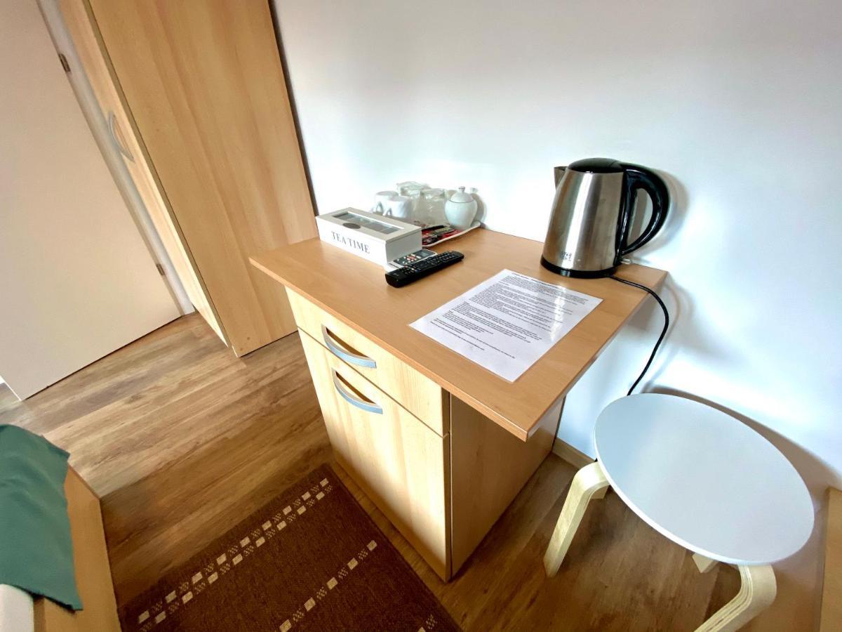 Cristi'S Rooms - Pensiune Oradea Dış mekan fotoğraf